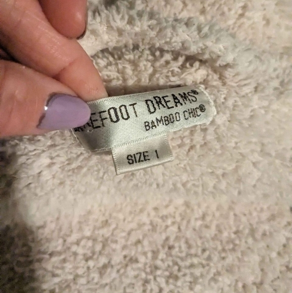 Barefoot Dreams soft cozy robe size 1 - Picture 3 of 4